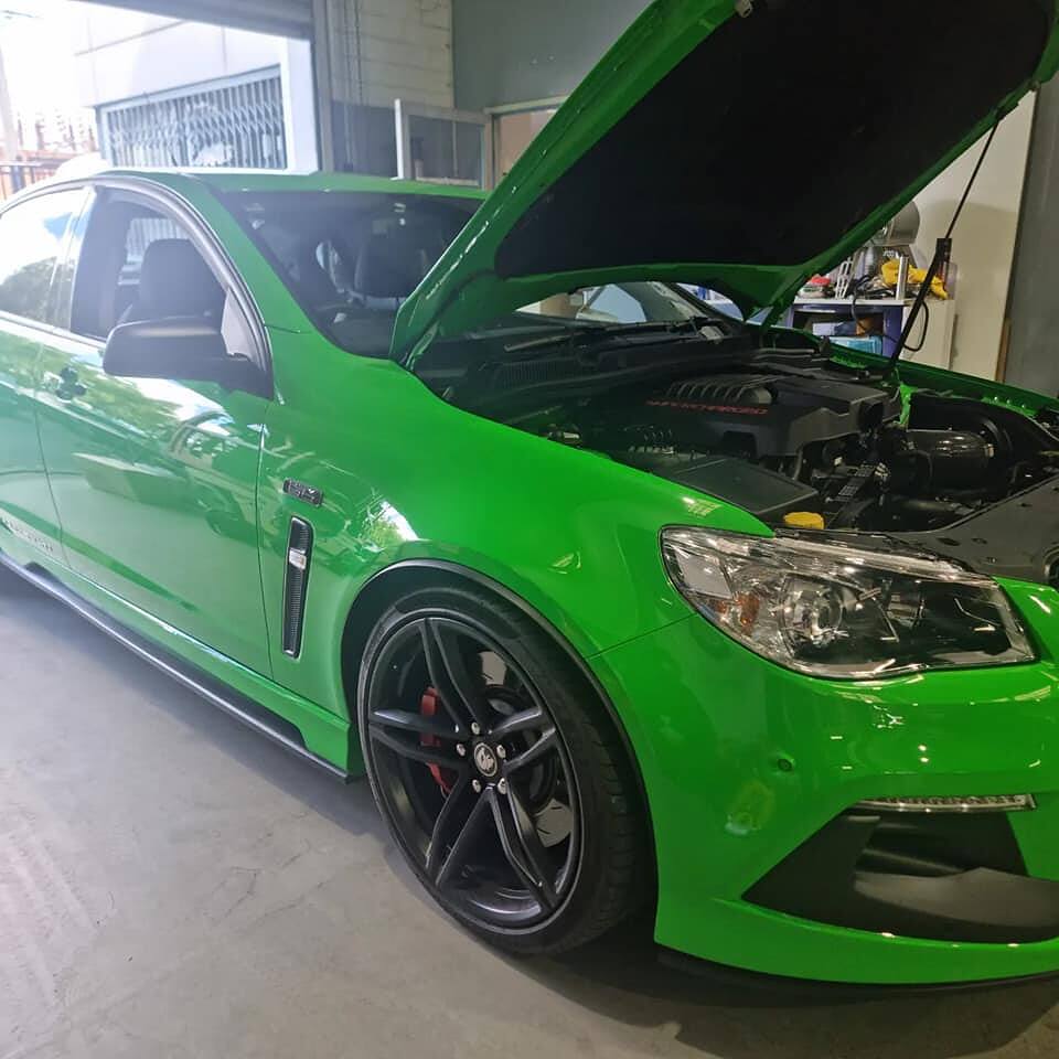 Green HSV VF Clubsport with boosted pulley, cam package and ceramic-coated headers, making 600+ rwhp